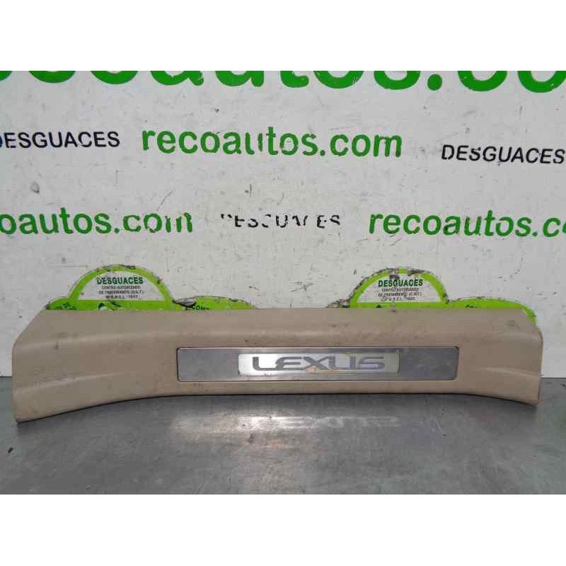 Recambio de molduras traseras para lexus rx 300(mcu35) 3.0 v6 cat referencia OEM IAM 6793048020 6791748030 