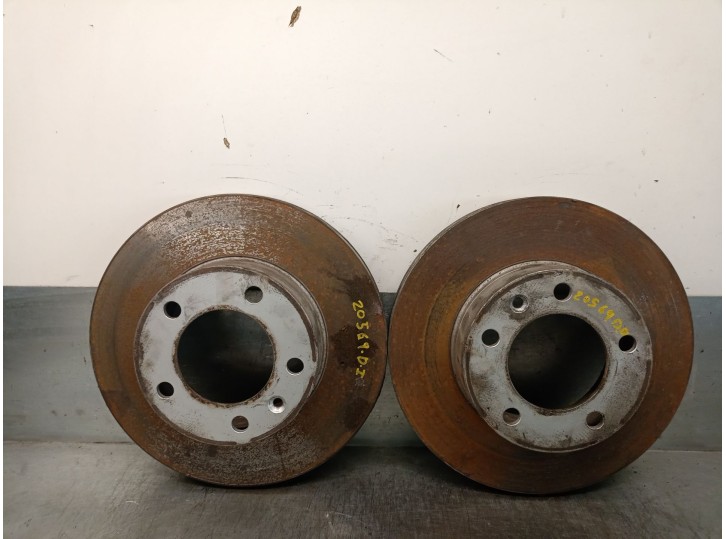 Replacement front brake disc for Nissan Interstar mod. 04 (X70) 2.5 DCI Diesel CAT OEM IAM reference 4020600QAD 4020600QA