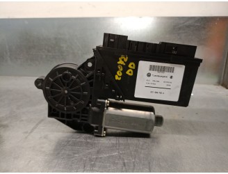 Recambio de motor elevalunas delantero derecho para volkswagen touareg (7la) 2.5 tdi dpf referencia OEM IAM 3D1959792 3D1959702H