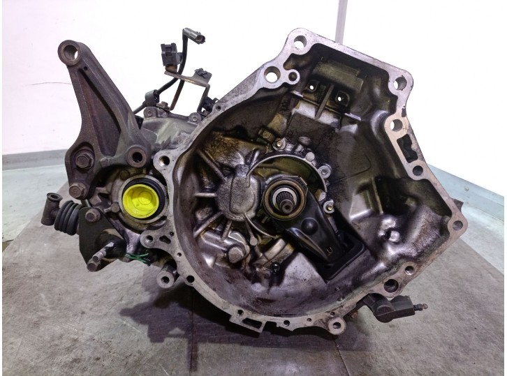 Recambio de caja cambios para mazda 323 f vi hatchback (bj) 2.0 td referencia OEM IAM G56217150G  G56217100D