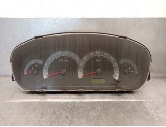 Recambio de cuadro instrumentos para hyundai elantra iii sedán (xd) 2.0 referencia OEM IAM 940132D210 940132D210 12981 VDO