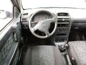 opel astra g hatchback (t98) del año 2000
