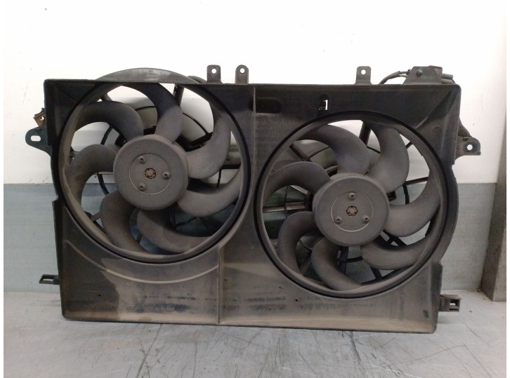 Replacement electric fan for Saab 9-5 (YS3E) 2.2 TiD OEM IAM reference 5460829 3135103221 BOSCH