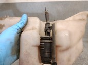 Recambio de deposito limpia para renault 21 (b48_) 2.0 (b48r/y) referencia OEM IAM 7700766596 7700766595 