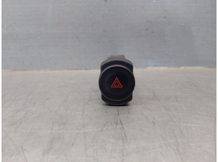 Recambio de warning para dacia sandero 1.5 dci referencia OEM IAM 25177 602232A