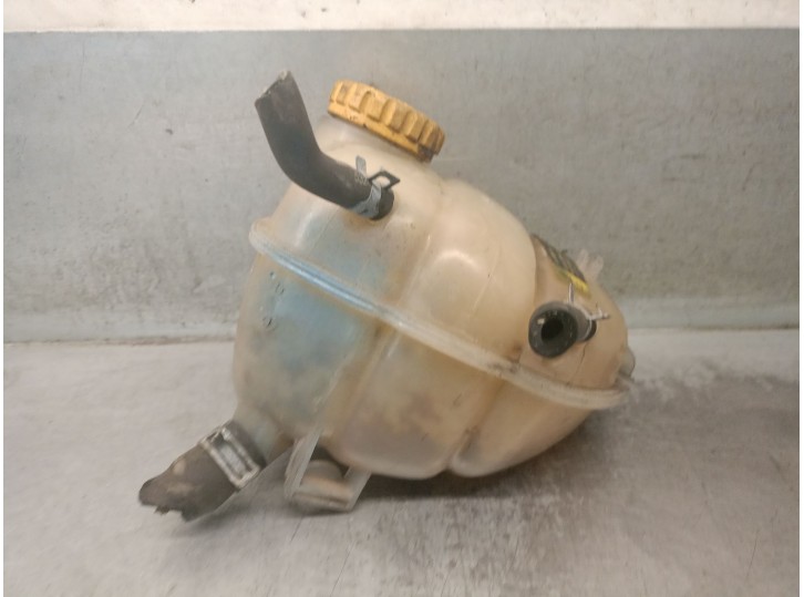 Replacement expansion tank for Saab 9-5 (YS3E) 2.2 TiD OEM IAM reference 90499767 4575684 GM