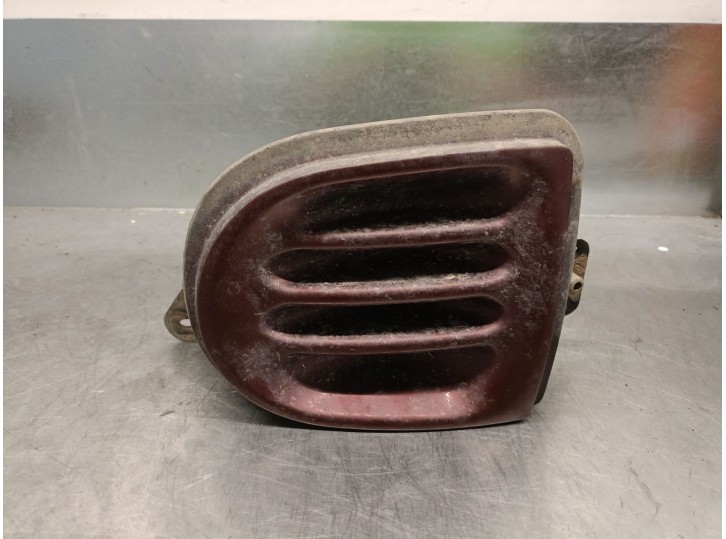 Recambio de rejilla paragolpes izquierda para ssangyong musso 2.9 turbodiesel cat referencia OEM IAM 8320105600 8320105600 