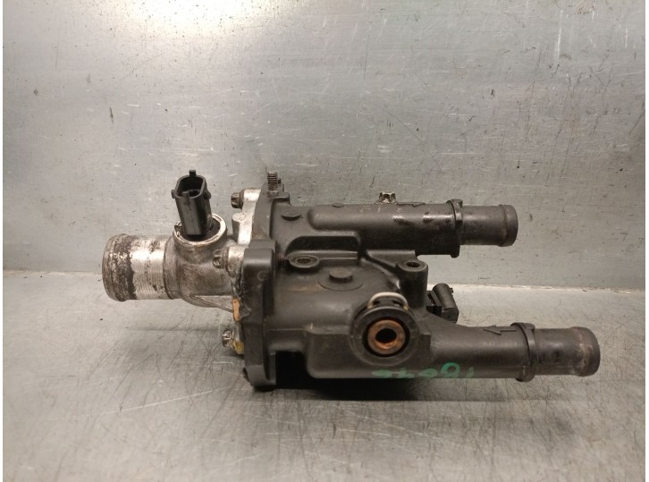 Recambio de termostato para opel astra h caravan 1.6 16v cat referencia OEM IAM 55577072 6338044 