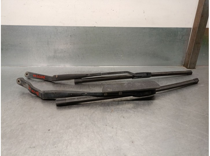 Recambio de brazo limpia delantero derecho para ssangyong musso 2.9 turbodiesel cat referencia OEM IAM 7831005000 7831005000 783