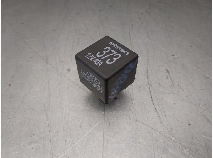 Recambio de rele para audi a6 berlina (4b2) 2.5 v6 24v tdi referencia OEM IAM 8D0951253A 