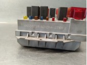 Recambio de caja reles / fusibles para alfa romeo 147 (190) 1.6 16v cat referencia OEM IAM 46558759  