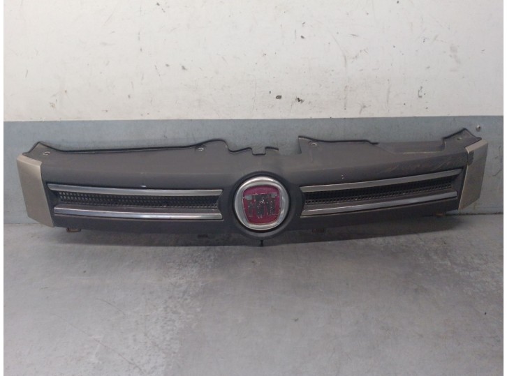 Replacement front grille for Fiat Panda van/hatchback (169_) 1.2 OEM IAM reference 735353899 735363745 