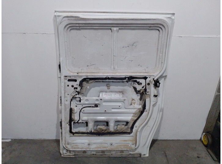 Recambio de puerta lateral corredera derecha para hyundai h-1 furgoneta (a1) 2.5 td referencia OEM IAM 770024A220 