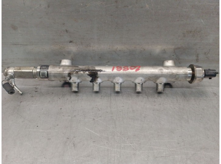 Recambio de rampa inyectora para opel astra j sports tourer (p10) 1.6 cdti (35) referencia OEM IAM 55570022 