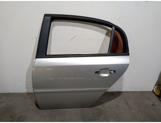 Recambio de puerta trasera izquierda para opel vectra c (z02) 2.0 dti 16v (f69) referencia OEM IAM 128137  