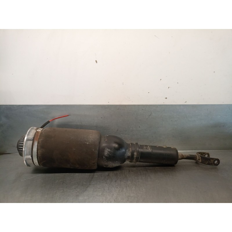 Recambio de amortiguador delantero izquierdo para audi a6 c5 avant (4b5) 2.5 tdi quattro referencia OEM IAM 4Z7413031 4Z7413031A