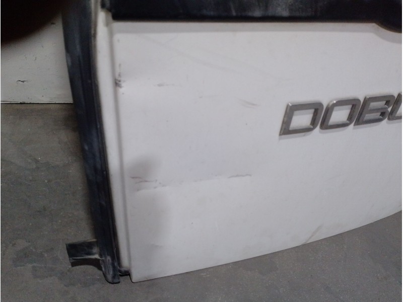 Recambio de puerta trasera derecha para fiat doblo cargo (263_) 1.3 d multijet referencia OEM IAM 51811378  