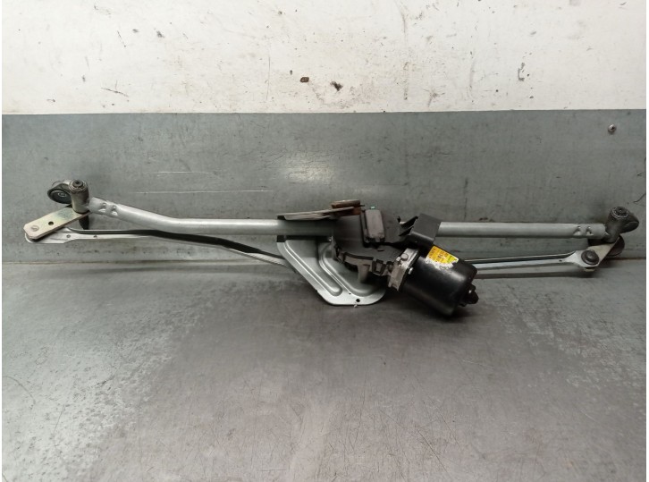 Replacement front wiper motor for Mini Mini (R56) Cooper OEM IAM reference 61617138789 61617138789 VALEO