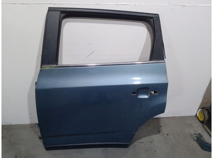 Replacement rear left door for Chevrolet Orlando (J309) 2.0 D OEM IAM reference 95242606 