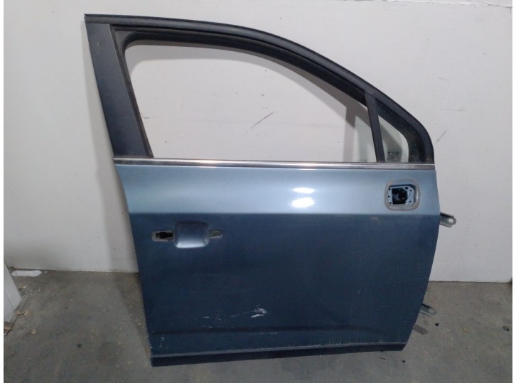 Replacement front right door for Chevrolet Orlando (J309) 2.0 D OEM IAM reference 95242605 