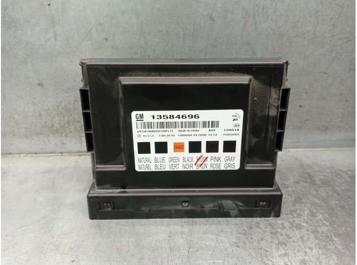 Recambio de modulo confort para chevrolet orlando (j309) 2.0 d referencia OEM IAM 13584696  F00HJ00954 BOSCH