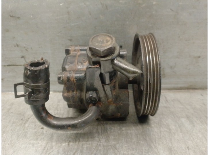 Replacement power steering pump for Hyundai H-1 Van (A1) 2.5 TD OEM IAM reference 571004A010 571004A010 