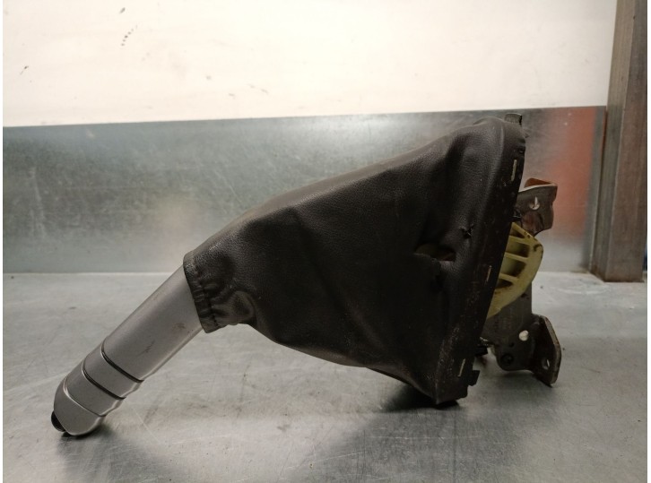 Replacement handbrake lever for Ford Focus I Sedan (DFW) 1.8 TDCi OEM IAM reference 1086268 1086268 