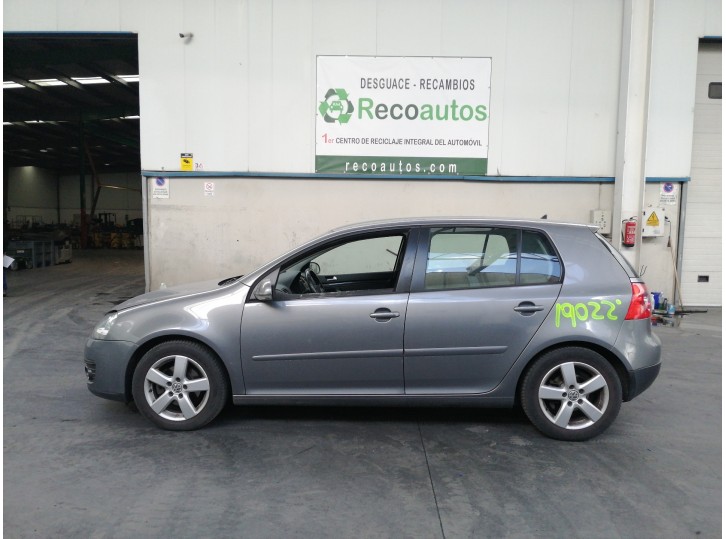 volkswagen golf v berlina (1k1) del año 2007