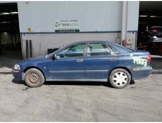volvo s40 berlina del año 2001