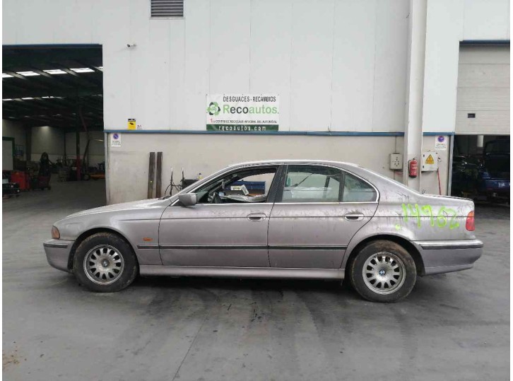 bmw serie 5 berlina (e39) del año 2003