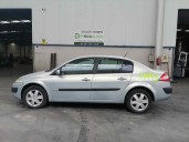 renault megane ii classic berlina del año 2004