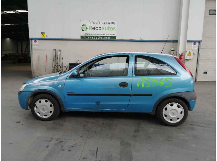 opel corsa c del año 2001