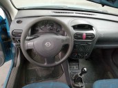 opel corsa c del año 2001
