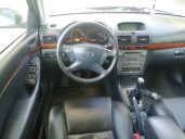 toyota avensis berlina (t25) del año 2005
