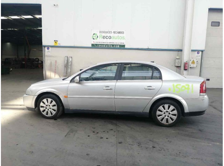 opel vectra c berlina del año 2003