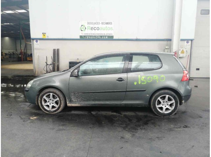 volkswagen golf v berlina (1k1) del año 2004