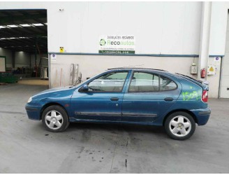 renault megane i fase 2 berlina (ba0) del año 2000