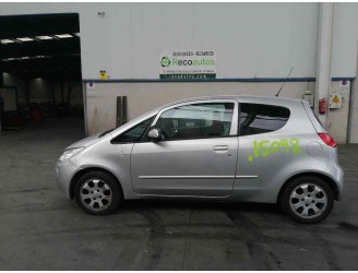 mitsubishi colt berlina 3 (cz) del año 2007