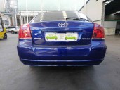 toyota avensis berlina (t25) del año 2005