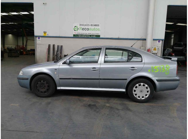 skoda octavia berlina (1u2) del año 2002