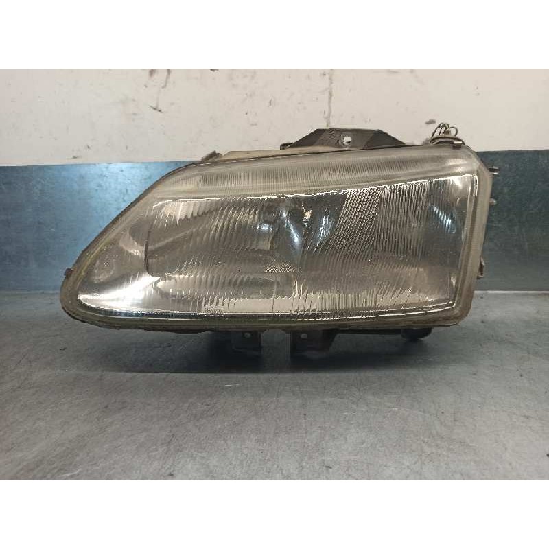 Recambio de faro izquierdo para renault laguna (b56) 1.8 referencia OEM IAM 7700820118 