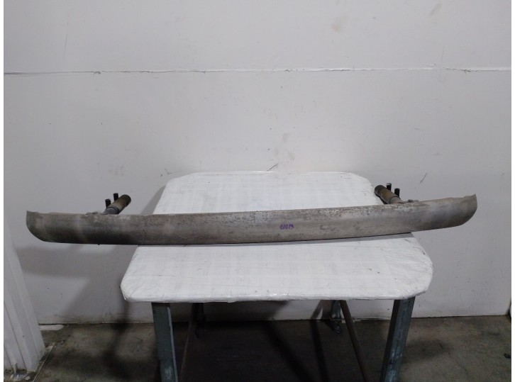 Replacement rear bumper reinforcement for Volkswagen Passat B5 Variant (3B5) 1.8 T OEM IAM reference 3B0807311A 