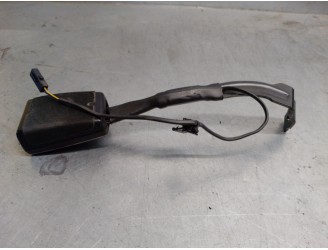 Recambio de enganche cinturon para volkswagen golf vi descapotable (517) 1.6 tdi referencia OEM IAM 1K3857756BA DELANTERO DERECH