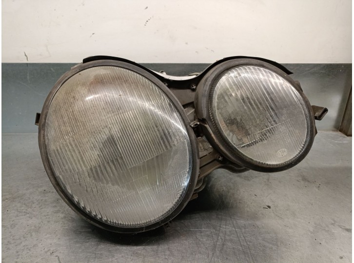 Replacement right headlight for Mercedes-Benz E-Class (W210) E 300 Turbo-D (210.025) OEM IAM reference A2108200461 A2108200461 