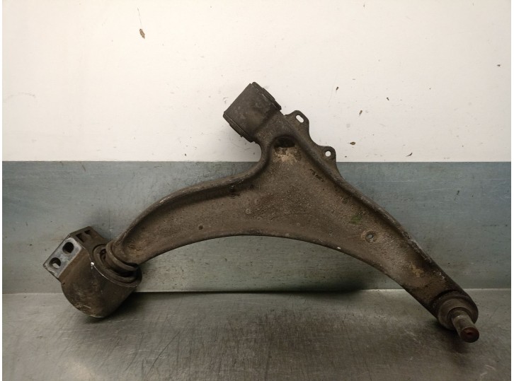 Replacement front right lower suspension arm for Saab 9-5 (YS3G) 2.0 TiD OEM IAM reference 13360020 13360020 