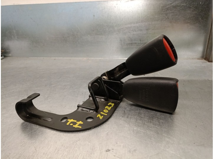 Recambio de enganche cinturon para saab 9-5 (ys3e) 3.0 tid referencia OEM IAM 5203322  