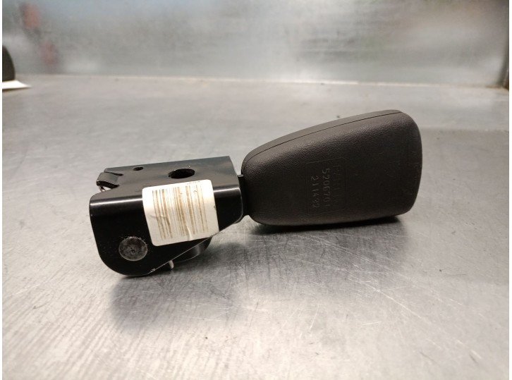 Recambio de enganche cinturon para saab 9-5 (ys3e) 3.0 tid referencia OEM IAM 5206701  