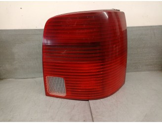 Recambio de piloto trasero derecho para volkswagen passat b5 variant (3b5) 1.9 tdi referencia OEM IAM 3B9945112F  