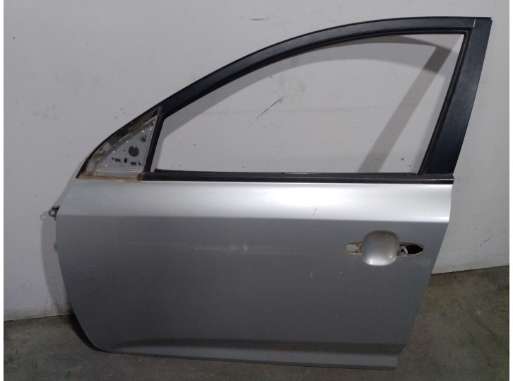 Recambio de puerta delantera izquierda para kia cee´d hatchback (ed) 1.6 crdi 90 referencia OEM IAM 760031H000 