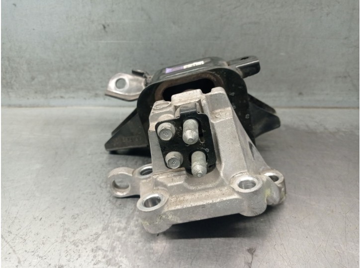 Replacement engine mount for Kia Niro I (DE) 1.6 GDI Hybrid OEM IAM reference 21830G2000 16070161